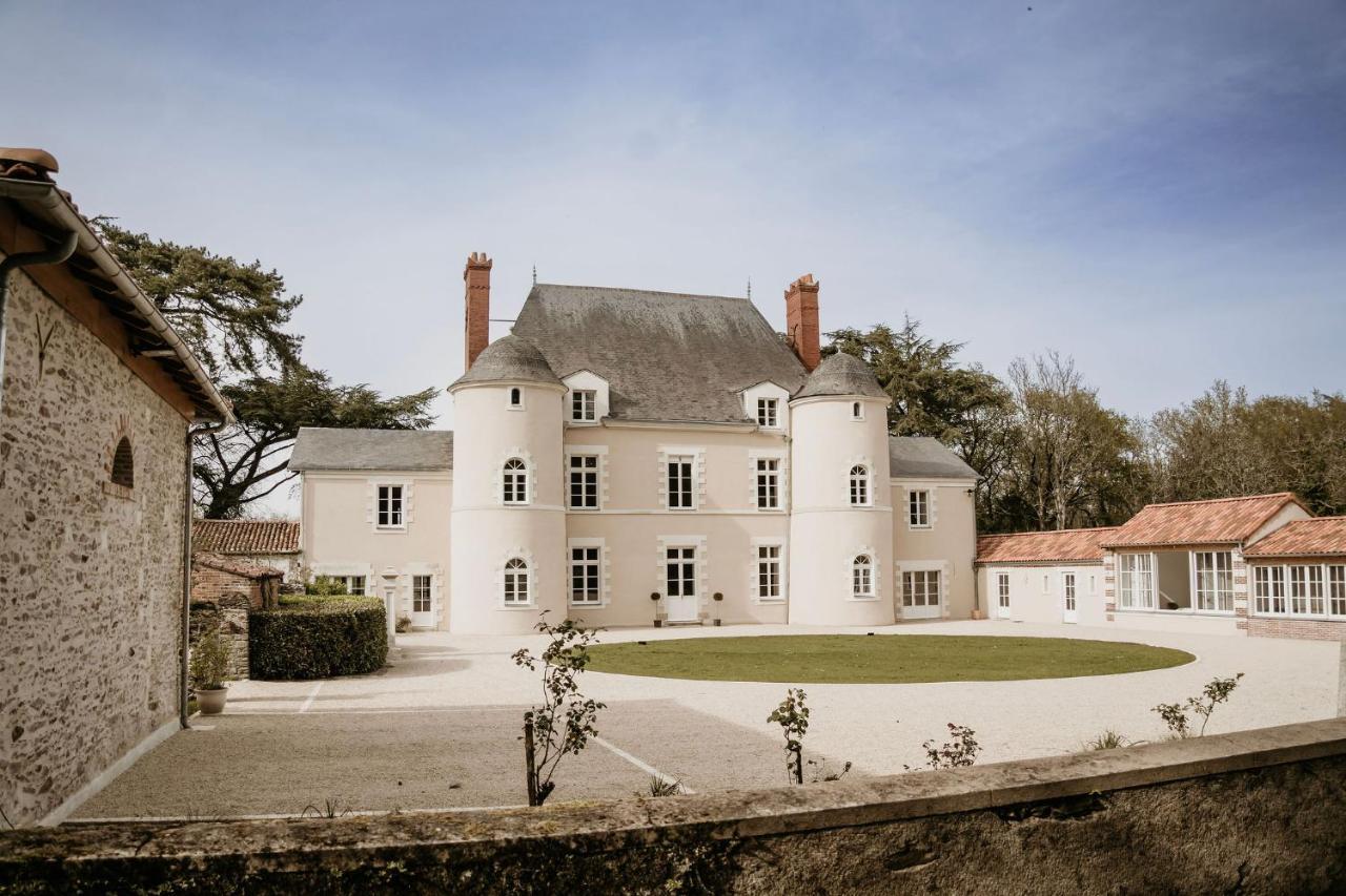 Domaine De La Mazure Bed & Breakfast La Chapelle-Basse-Mer Eksteriør bilde